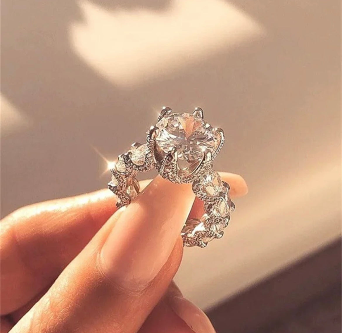 Luxury Crystal Ring